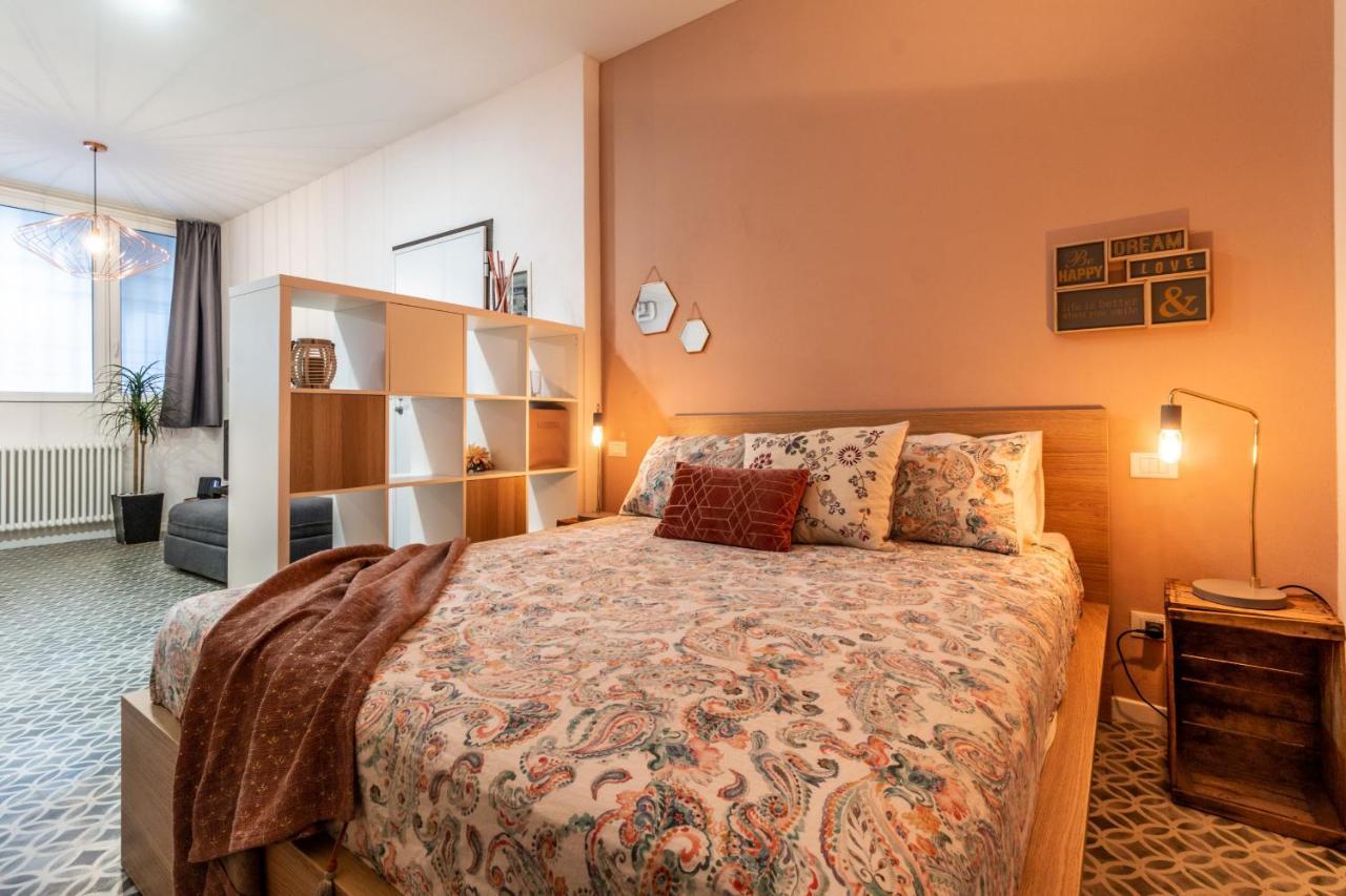 Apartamento Dimora Di Charme San Carlo 12 By Wonderful Italy Bolonia Exterior foto